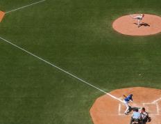 JackeyLove连续十二场比赛得分超过重要助攻，巴黎圣日耳曼不断突破！观众掌声雷动